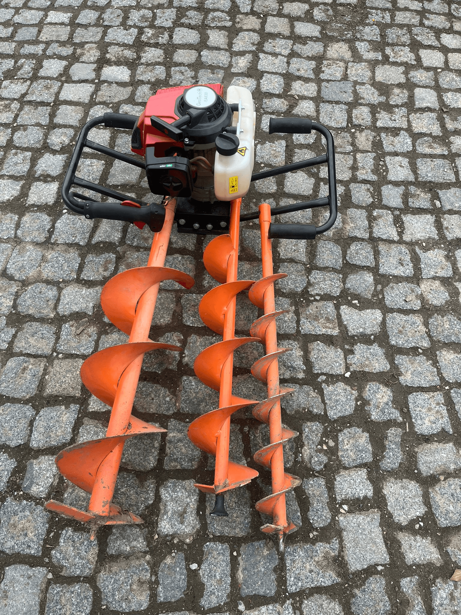 Erdbohrer GeoTech EA630